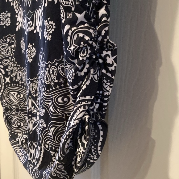 Short sleeve blouse - Picture 3 of 6